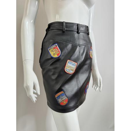 Moschino city patch mini skirt